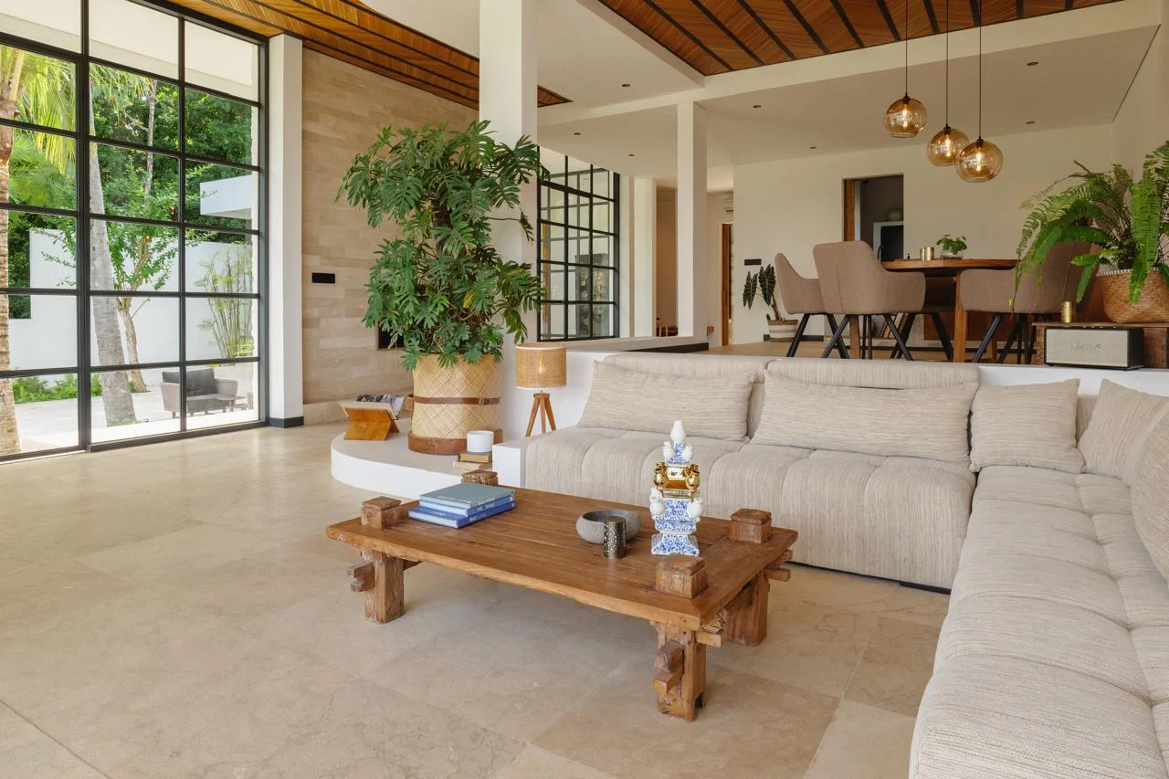 Executive Private Villa - Living Room 2