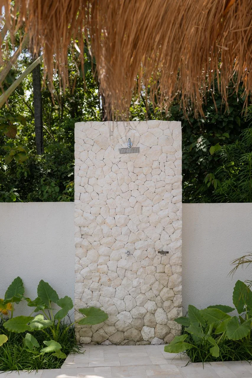 Executive Private Villa - Outdoor Shower
